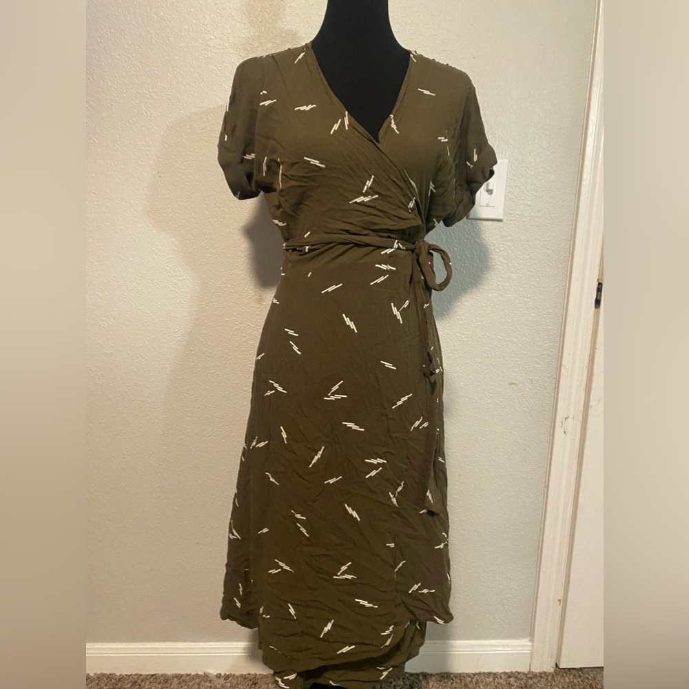 Final touch wrap dress